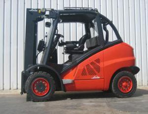 Carretilla Contrapesada Diesel Linde Modelo H45D Ref. EJ010101
